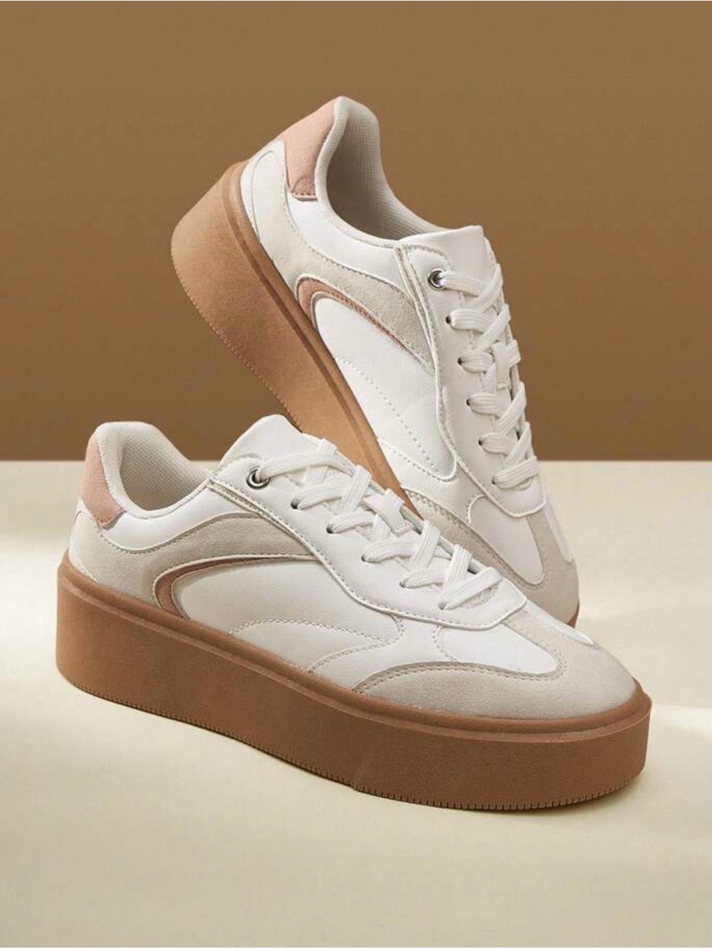 CUCCOO White Low Top Lace Up Sneakers Tan Platform Sole Pink Heel Cushioned